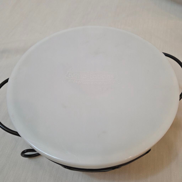 Temp-tations Old World Green Cream 1.5QT Serveware Bowl w/ Lid, Stand & trivet - Picture 4 of 9